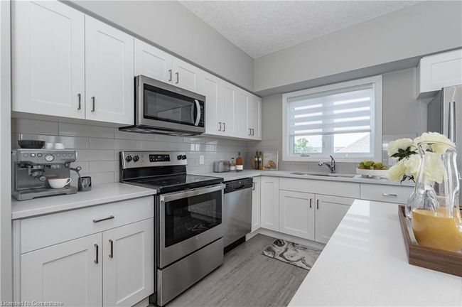 210 - 408 Guelph Ave, Townhouse with 3 bedrooms, 2 bathrooms and 2 parking in Cambridge ON | Image 8