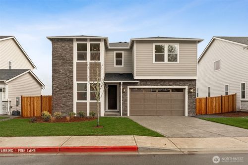 111-10697 Treasure Dr Nw, Silverdale, WA, 98383-8221 | Card Image