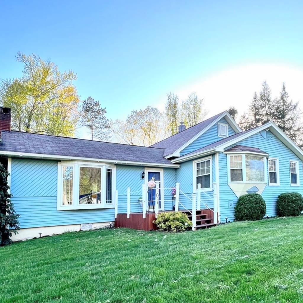 Golden Glow Dr, Elmira, NY 14905