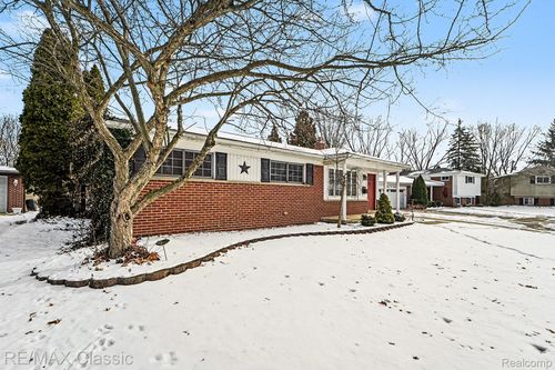 14512 Farmbrook Dr, Plymouth, MI, 48170-2720 | Card Image