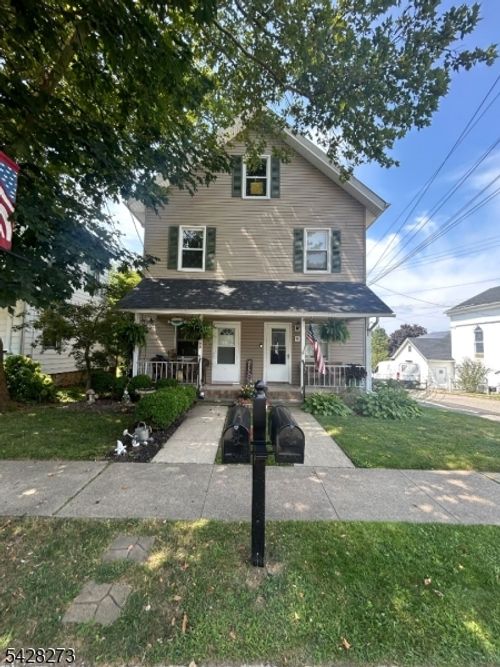 90 Main St, Stanhope, NJ, 07874-2630 | Card Image
