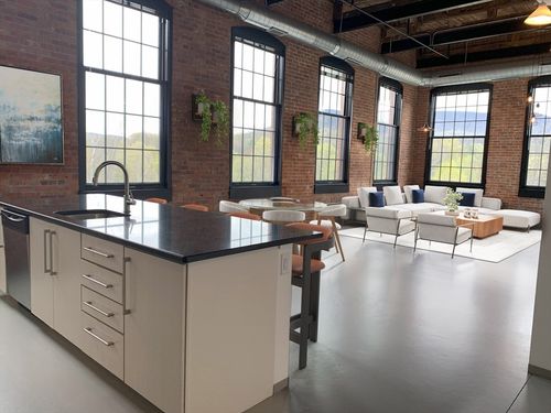 apt-407-160 Water St, Williamstown, MA, 01267-1307 | Card Image