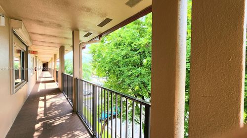 apt-411c-901 Sw 138th Ave, Pembroke Pines, FL, 33027-7437 | Card Image