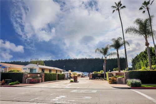 spc-35-8600 Contreras St, Paramount, CA, 90723-3686 | Card Image