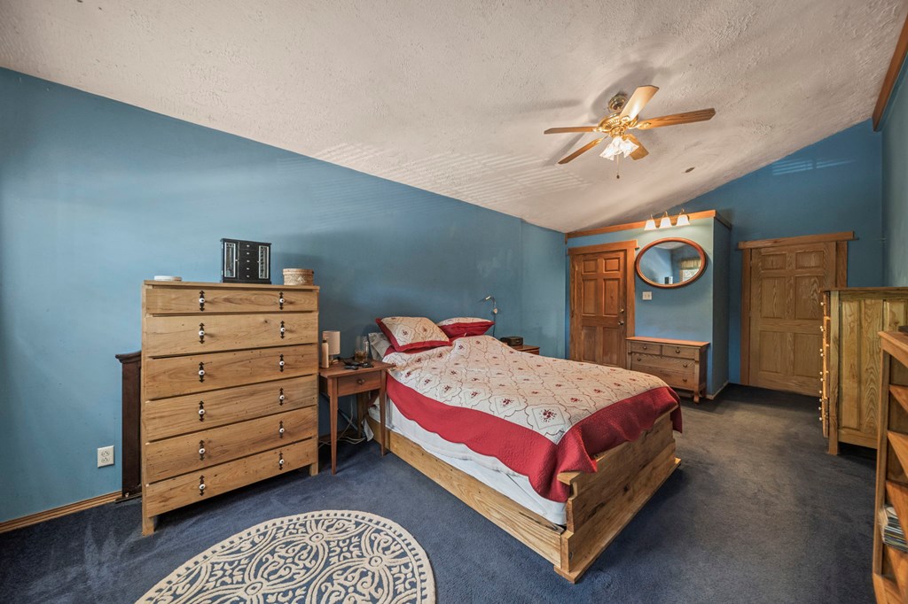 Residential in Oak Hill 5