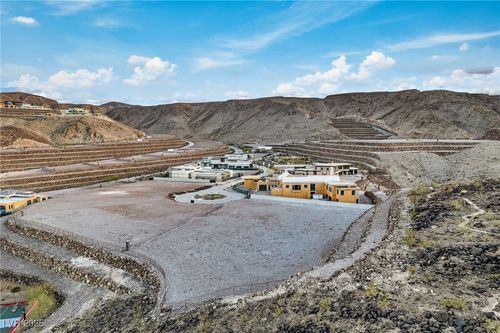 25 Sanctuary Peak Ct, Henderson, NV, 89012-7307 | Card Image