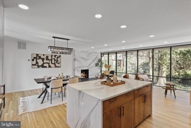 7421 Hopa Ct, House other with 5 bedrooms, 3 bathrooms and null parking in ALEXANDRIA VA | Image 5