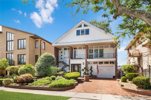 160 95th St, Howard Beach, NY, 11414-3801 | Card Image