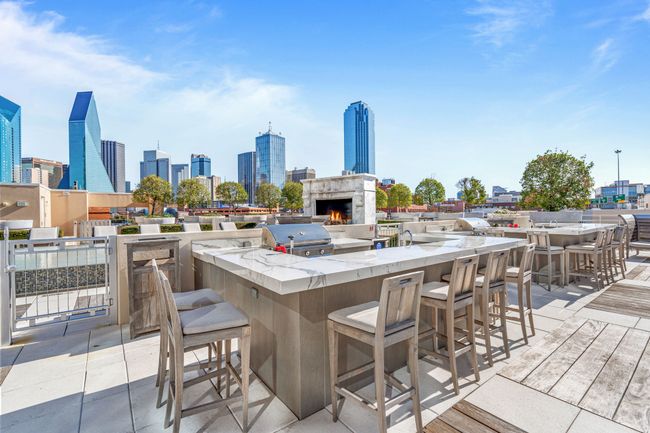APT-1702 - 2200 Victory Ave, Condo with 2 bedrooms, 2 bathrooms and null parking in Dallas TX | Image 32