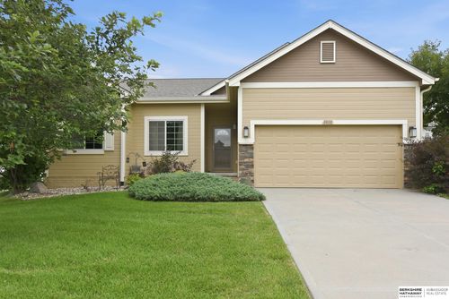 8808 N 156th Ave, Bennington, NE, 68007-8409 | Card Image