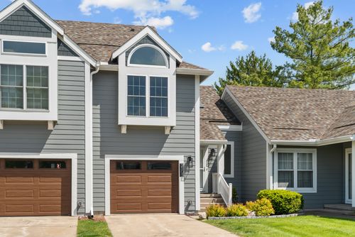 2505 82nd St, Urbandale, IA, 50322-4464 | Card Image