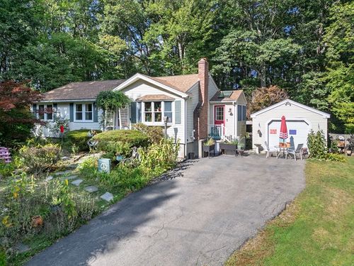173 Beach St, Foxboro, MA, 02035-1001 | Card Image
