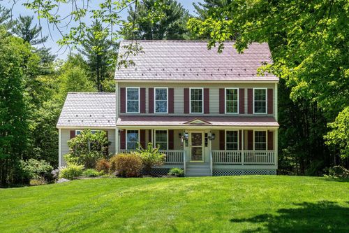 137 Ash Swamp Rd, Newmarket, NH, 03857-2073 | Card Image