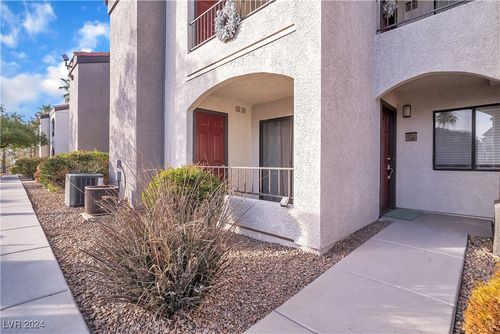 714-950 Seven Hills Drive, Henderson, NV, 89052 | Card Image