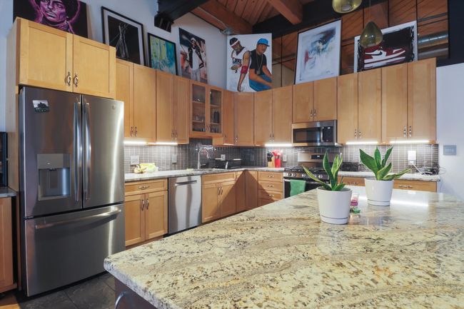 APT-29 - 200 River Place Dr, Condo with 2 bedrooms, 3 bathrooms and null parking in Detroit MI | Image 23