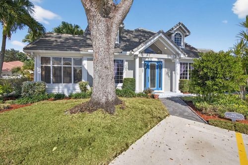 207 Woodsmuir Ct, Palm Beach Gardens, FL, 33418-8070 | Card Image