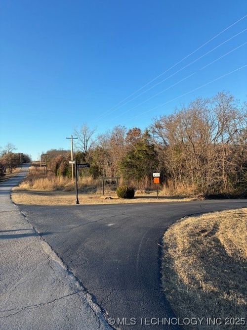 2808 W Oak Dr, Cleveland, OK, 74020-3659 | Card Image