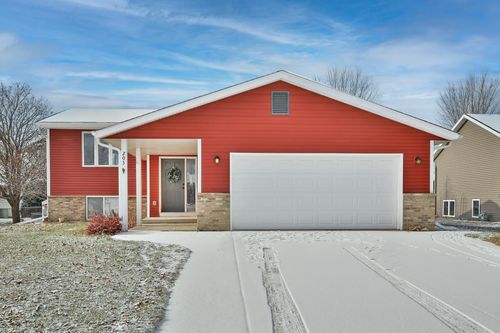 203 12th Avenue Nw, Kasson, MN, 55944 | Card Image