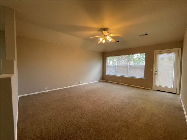 208 Spruce Dr, House other with 4 bedrooms, 2 bathrooms and 2 parking in Kyle TX | Image 7