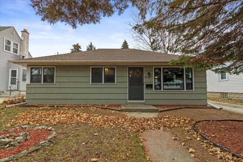3526 S Brust Ave, Milwaukee, WI, 53207-3528 | Card Image