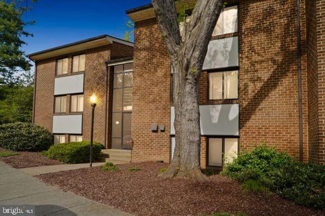 APT-21C - 1521 Northgate Sq, Condo with 3 bedrooms, 2 bathrooms and null parking in RESTON VA | Image 34