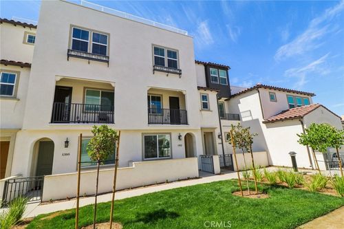 1322 Cantada Ct, El Cajon, CA, 92019-2026 | Card Image