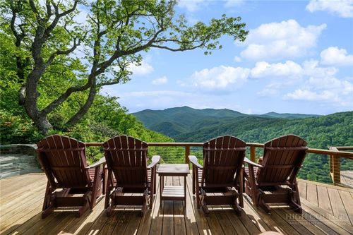 1008 Old Johns River Rd, Blowing Rock, NC, 28605-9075 | Card Image