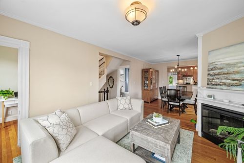 2-128 Selwyn St, Boston, MA, 02131-1524 | Card Image