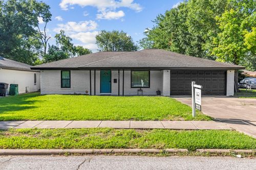 5651 Ludington Dr, Houston, TX, 77035-4355 | Card Image