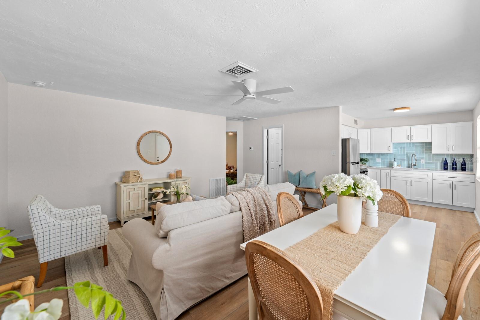 Residential in INDIAN SHORES 4
