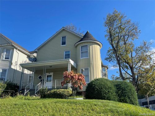 1-135 Washington St, Poughkeepsie, NY, 12601-1815 | Card Image