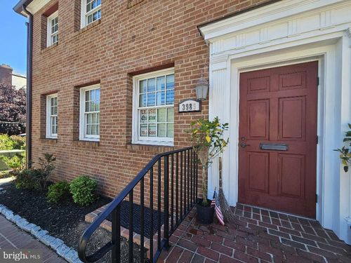 1st-floorsuite-100-3989 Chain Bridge Rd, Fairfax, VA, 22030-3320 | Card Image