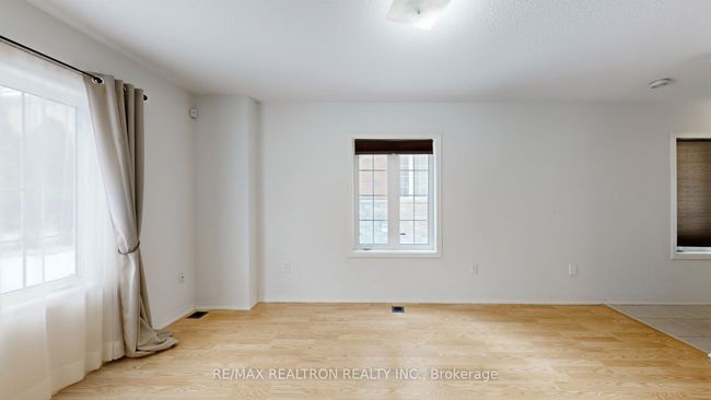 16 Eastern Skies Way, House attached with 3 bedrooms, 4 bathrooms and 1 parking in Markham ON | Image 39