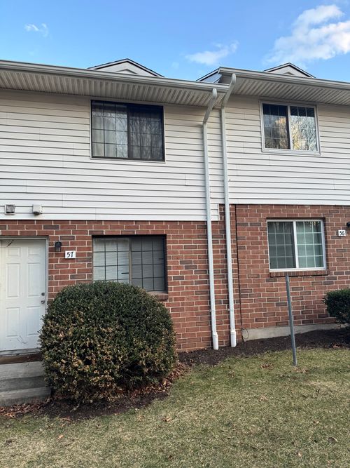 apt-57-519 Scott Rd, Waterbury, CT, 06705-3772 | Card Image
