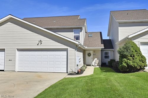 4052 Pine Dr, Rootstown, OH, 44272-9297 | Card Image