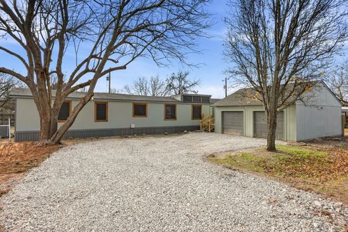 821 Flamingo Rd, Granbury, TX, 76049-1209 | Card Image