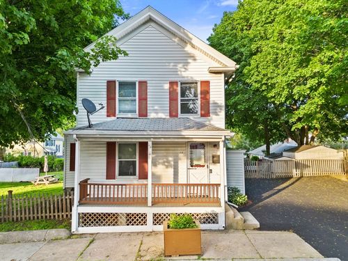 18 Shillaber Street, Salem, MA, 01970 | Card Image