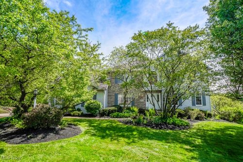 6202 Rockside Cir Nw, Canton, OH, 44718-3784 | Card Image