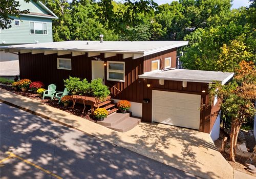 51 Mountain St, Eureka Springs, AR, 72632-3311 | Card Image