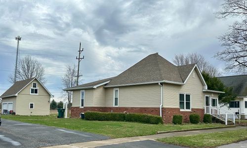 317 W Maple St, Flora, IN, 46929-1046 | Card Image
