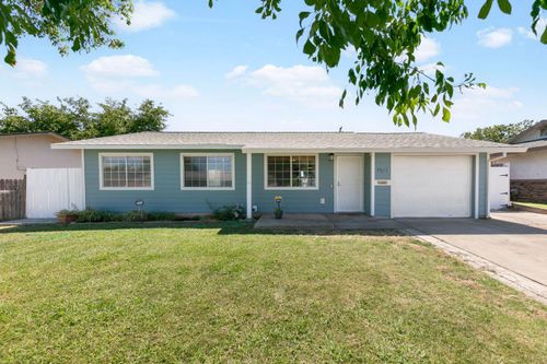 7011 Plumber Way, North Highlands, CA, 95660-3422 | Card Image