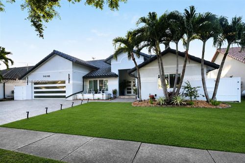 16183 Nw 15th St, Pembroke Pines, FL, 33028-1222 | Card Image