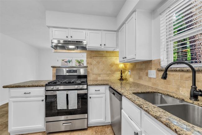 9410 Chapel Pine Ct, House other with 4 bedrooms, 2 bathrooms and 2 parking in Spring TX | Image 15