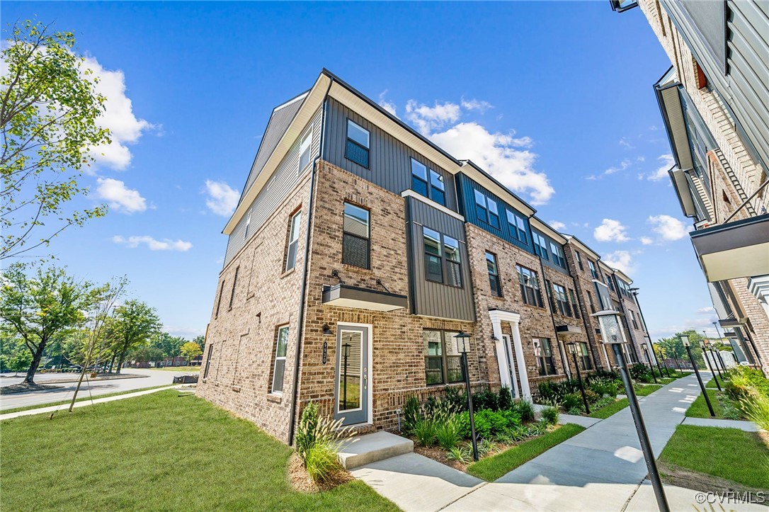 Golden Trout Ln, Glen Allen, VA 23059