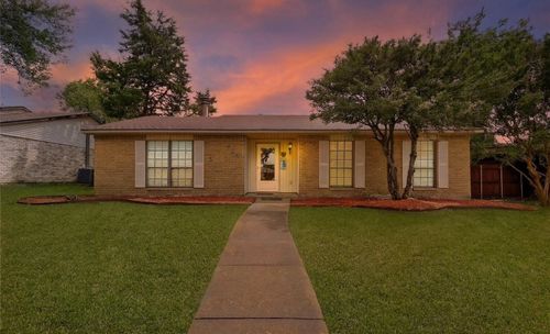 724 Via Barcelona, Mesquite, TX, 75150-4433 | Card Image