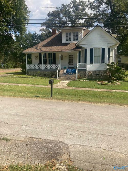 307 College St, Stevenson, AL, 35772-3533 | Card Image