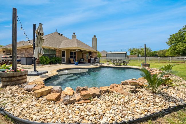 Splash in your own backyard paradise. | Image 4