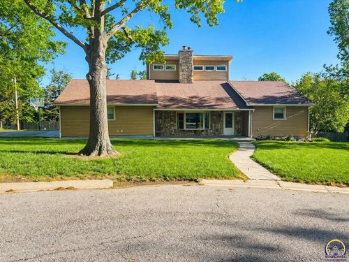 3530 Nw 45th Ct, Topeka, KS, 66618-2639 | Card Image