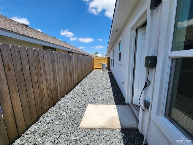 APT-1 - 3600 Frio Ave, Condo with 2 bedrooms, 2 bathrooms and 2 parking in McAllen TX | Image 20