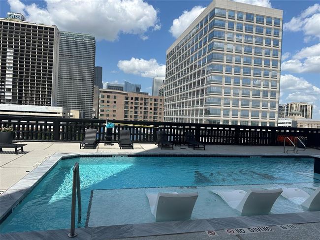 APT-717 - 2016 Main St, Condo with 1 bedrooms, 1 bathrooms and 1 parking in Houston TX | Image 7